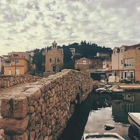 דירה Frane Tribalj