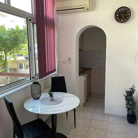 Frane Apartament Tribalj