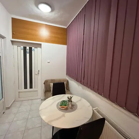 Frane Apartmán *