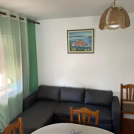 Frane Apartmán
